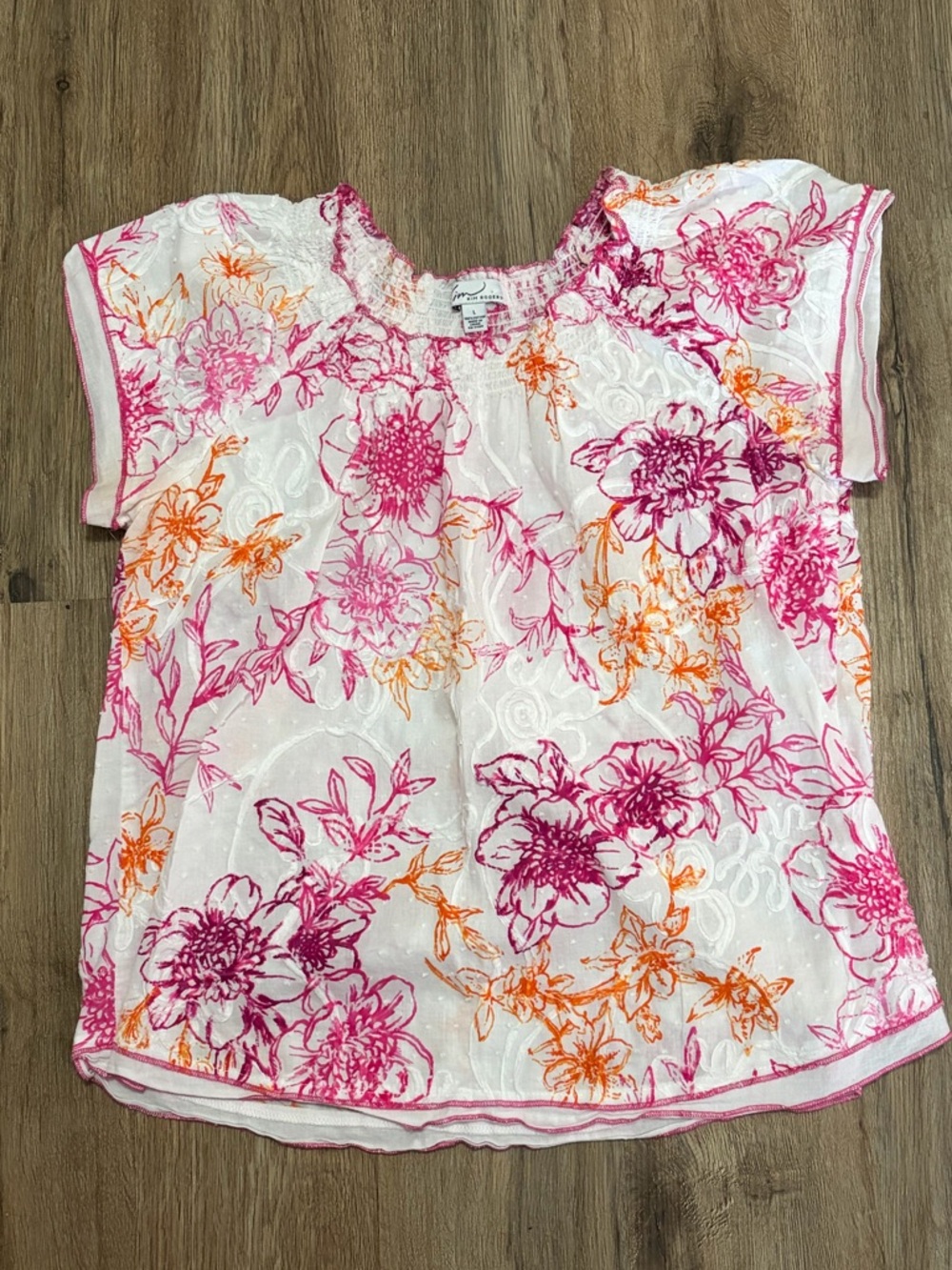Kim Rogers - White Floral Short Sleeve with Detailed Pink & Orange Print - Large